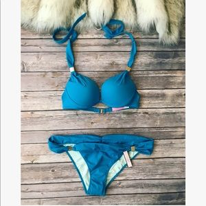 NWT💗Gorgeous Victoria’s Secret swim bikini 💗